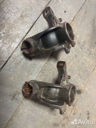 Поворотный кулак Oktavia/Golf/Bora/Seat