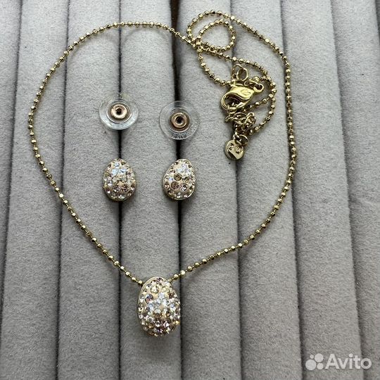 Swarovski золотистый комплект