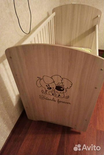 Детская кроватка