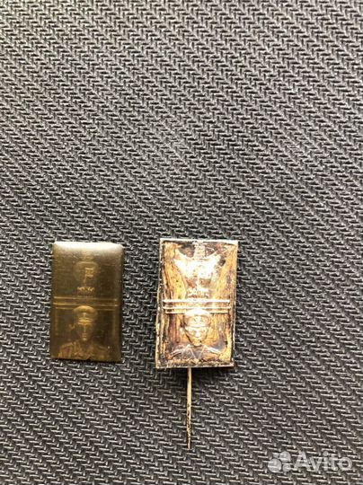 Значок серебро