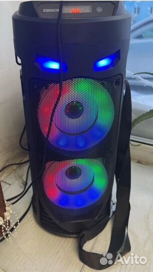 Колонка портативная магнитофон с караоке Новая