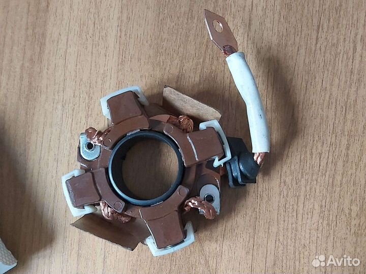 Щетка стартера