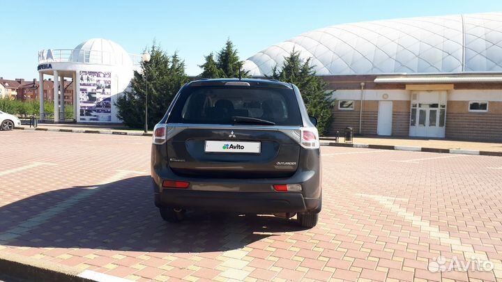 Mitsubishi Outlander 2.0 CVT, 2014, 180 000 км