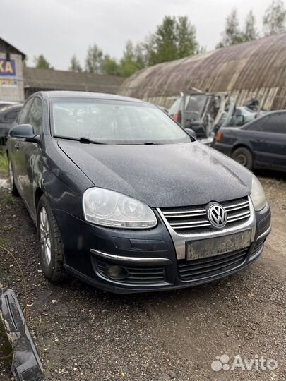 Капот volkswagen jetta 5