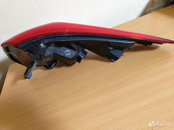 Фонарь задний левый Nissan Qashqai J11 разбито сте