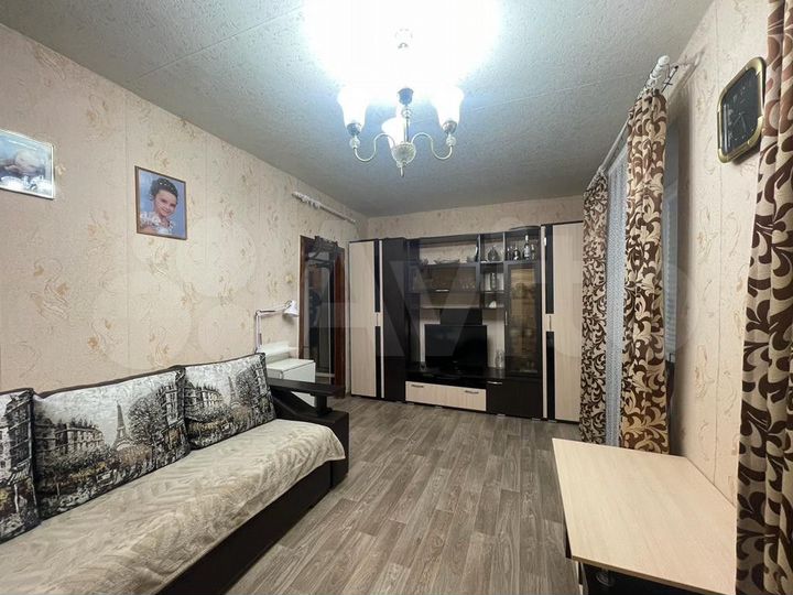 2-к. квартира, 40 м², 4/9 эт.