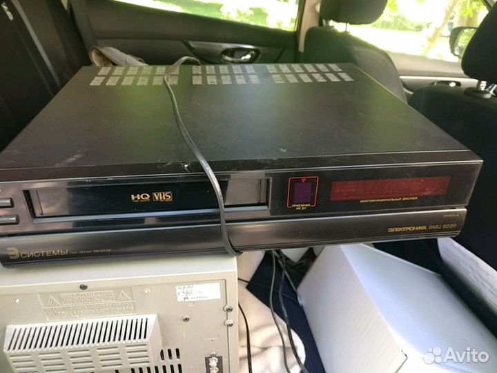 Видеомагнитофон