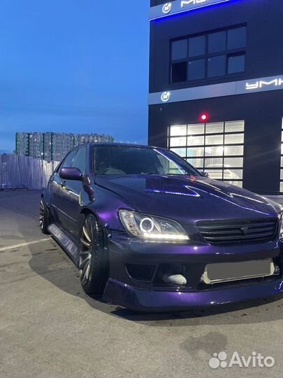 Toyota Altezza 2.0 МТ, 2001, 301 000 км
