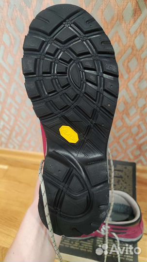 Треккинговые ботинки asolo