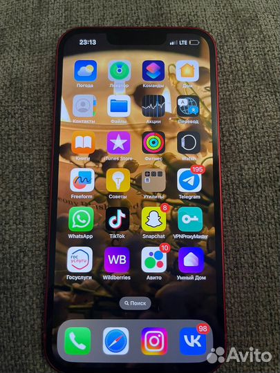 Телефон iPhone 13