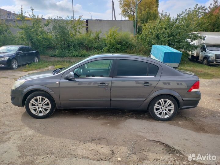 Opel Astra 1.8 AT, 2010, 231 000 км