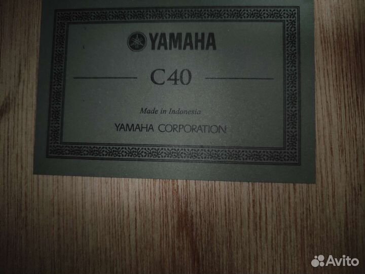 Классическая гитара yamaha c40