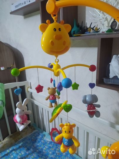 Мобиль в кроватку музыкальный