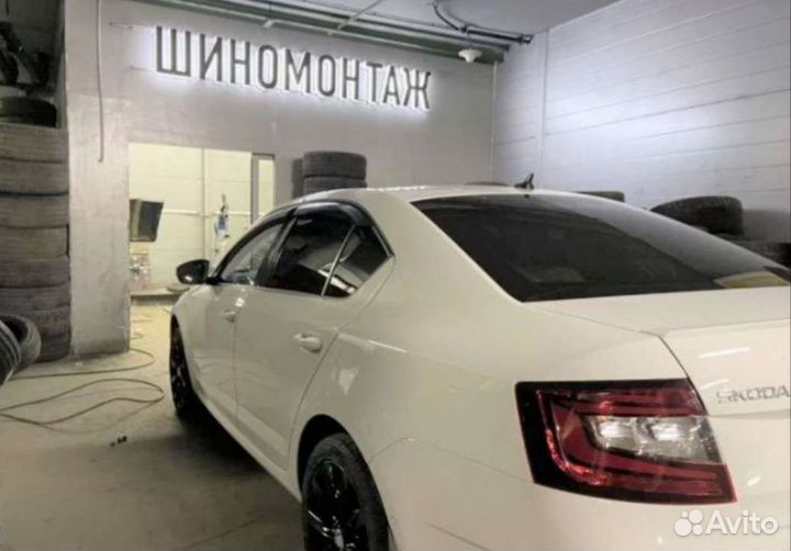 Triangle PL02 225/35 R19 88