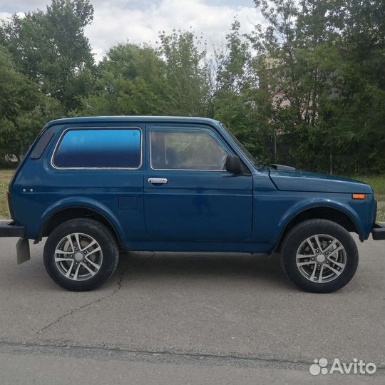 LADA 4x4 (Нива) 1.7 МТ, 2002, 164 000 км
