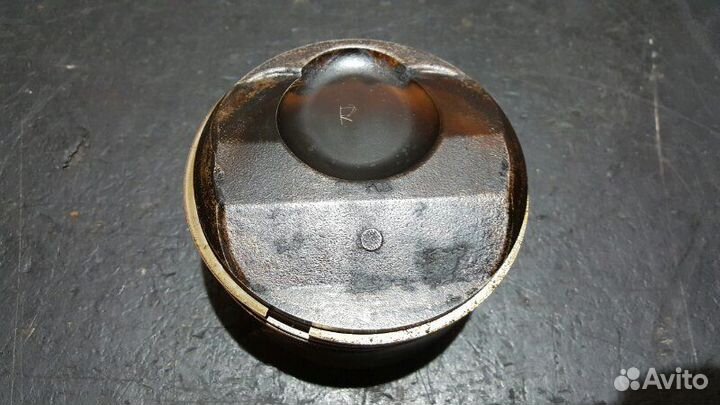 Поршень правый Porsche Cayenne 957 GTS M48.01 2008