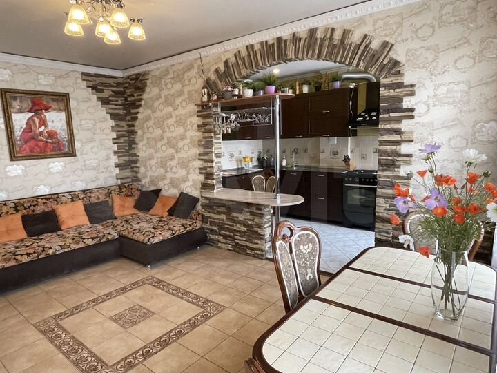 4-к. квартира, 95,6 м², 5/5 эт.