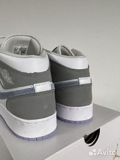 Кроссовки Nike Air Jordan 1 Wolf Grey Aluminium