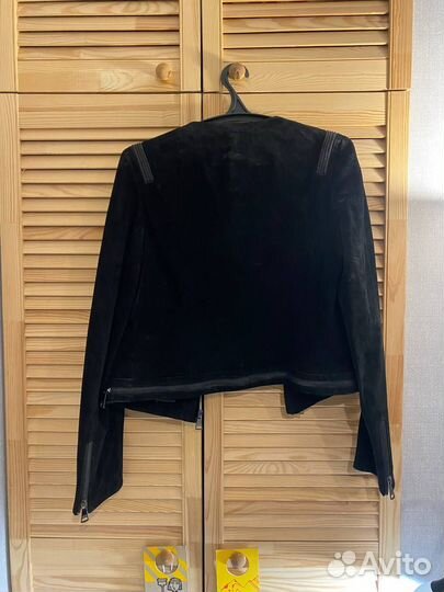 Пиджак замшевый женский 46