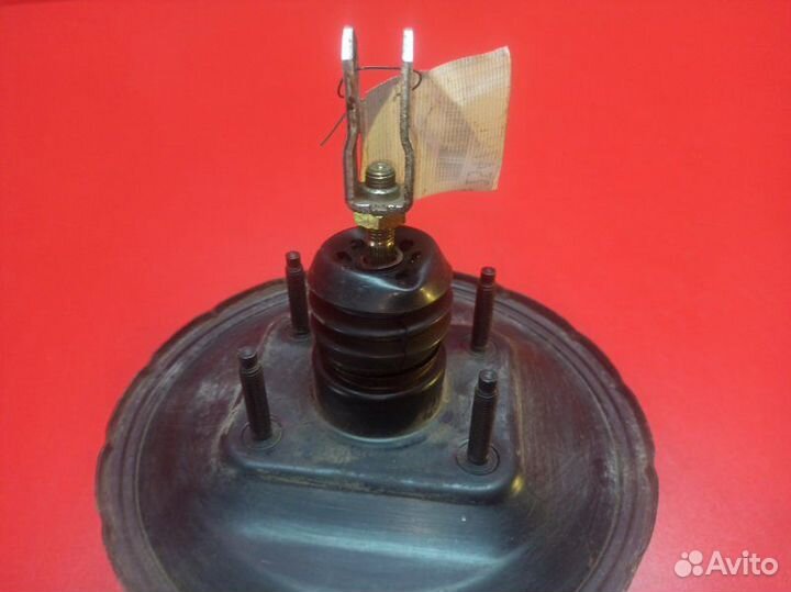 Вакуумный усилитель тормозов Nissan Bluebird SU14