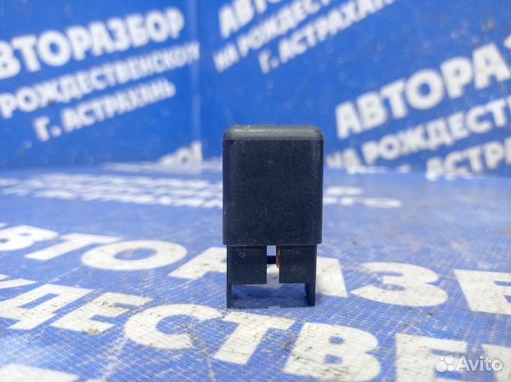 Реле Mitsubishi Pajero 2 внедорожник 4M40 1998