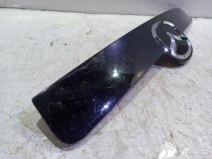 Накладка двери багажника