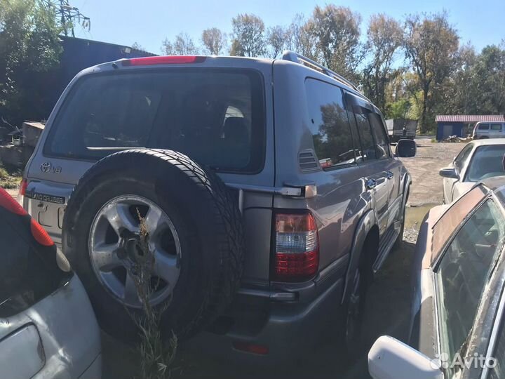 Toyota Land Cruiser 4.7 AT, 1998, 600 000 км