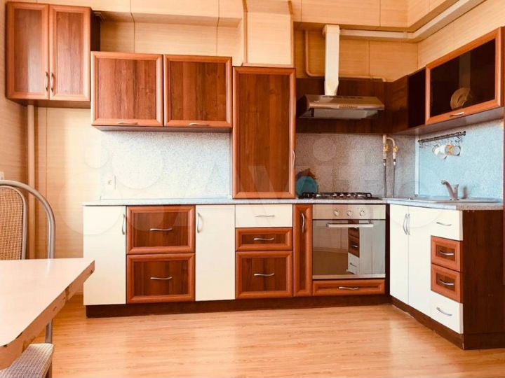 2-к. квартира, 63 м², 4/11 эт.