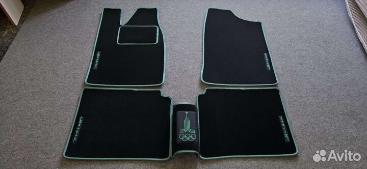 Автоковрики для ваз 2101-2107, чёрн/зелен