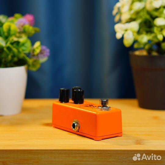 Гитарная педаль Yerasov 5000 Volt mini