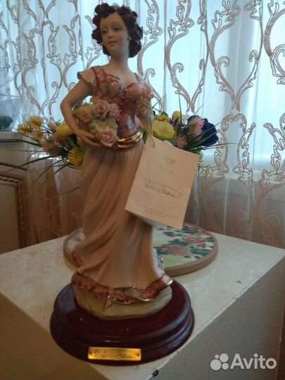 Фарфоровые статуэтки Италия