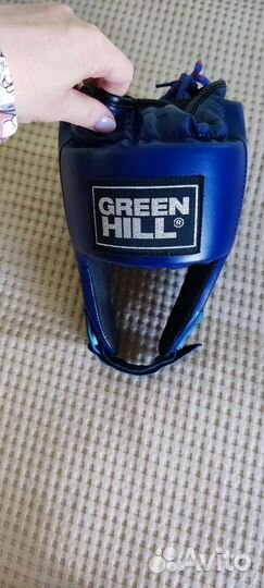 Шлем кикбоксинг единоборства перчатки