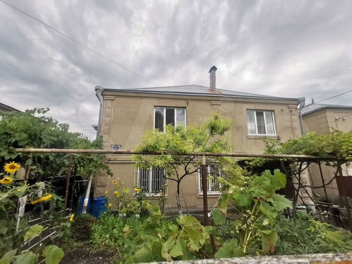 Дом 194 м² на участке 6 сот.