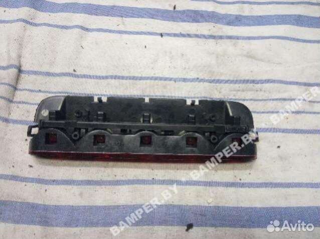 Дополнительный фонарь (Стоп-сигнал) Renault Megane