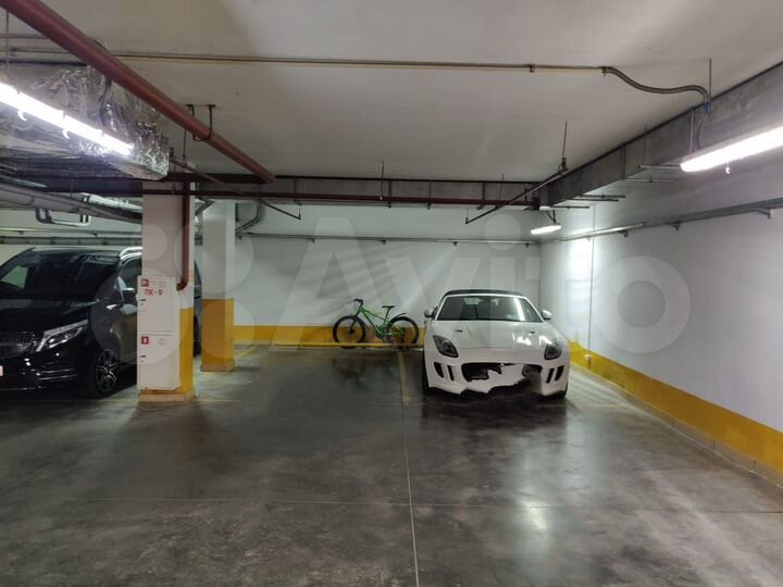 Машиноместо