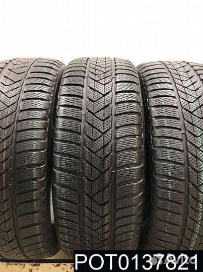 Pirelli Winter Sottozero 3 215/50 R18 92V
