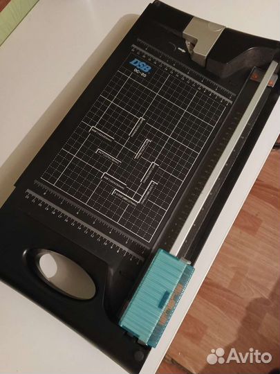 Резак для бумаги сабельный