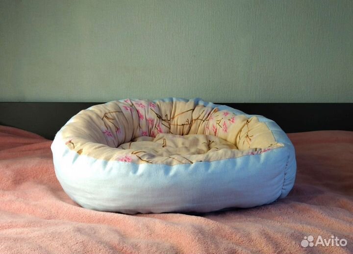 Лежанка для собак и кошек