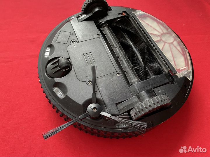 Робот пылесос рабочий