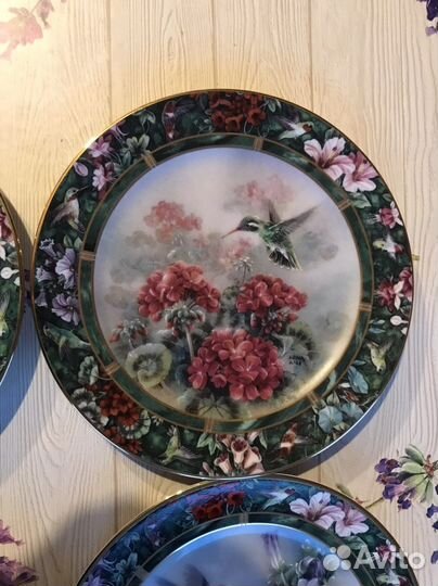 Тарелка настенная Лена Лю