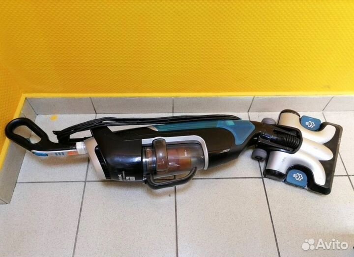 Паровой вертикальный пылесос Tefal VP7545RH, черны