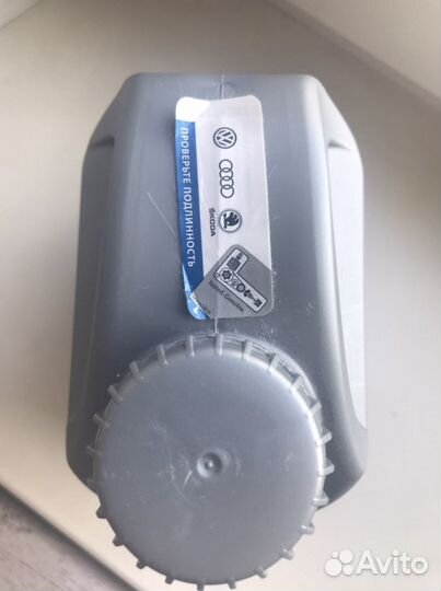 Продам масло оригенал 1 л vw-502/505