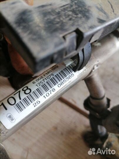 Топливная рампа Opel Antara внедорожник 3.2 2010