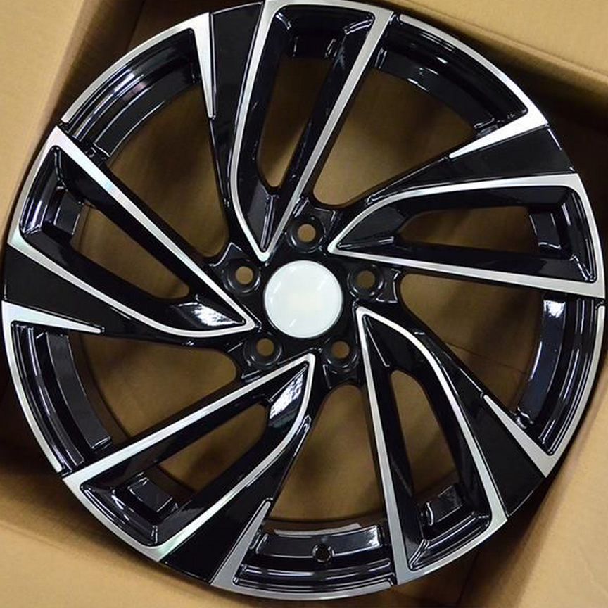 Replica DWS VW-5481 : 8x19 5*112 Et:40 Dia:66,6 BFP