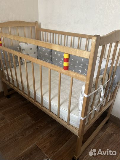 Детская кроватка
