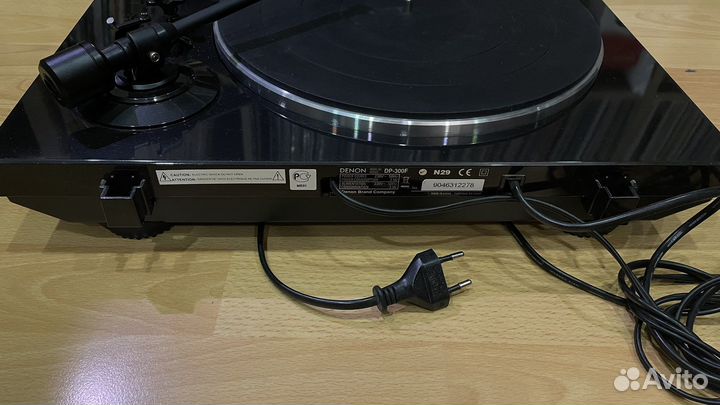 Проигрыватель винила Denon DP-300F