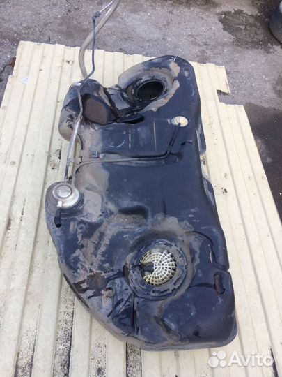 Бензобак Chrysler 300C, Крайслер 300С