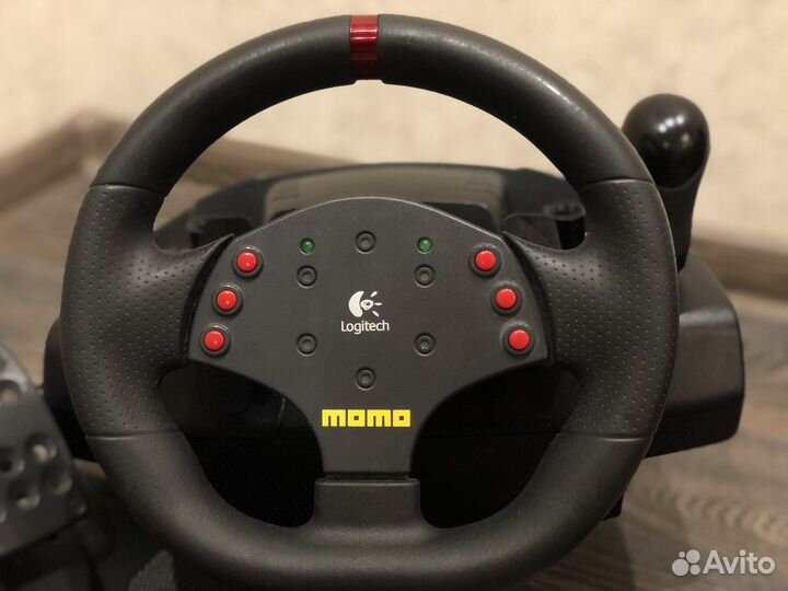 Игровой руль Logitech momo racing