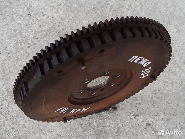 Маховик Peugeot 307