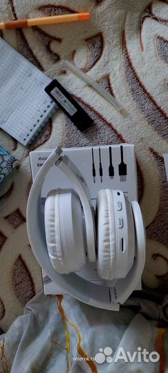 Беспроводные наушники новые